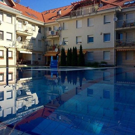 Relax Apartman Hajdúszoboszló Dış mekan fotoğraf