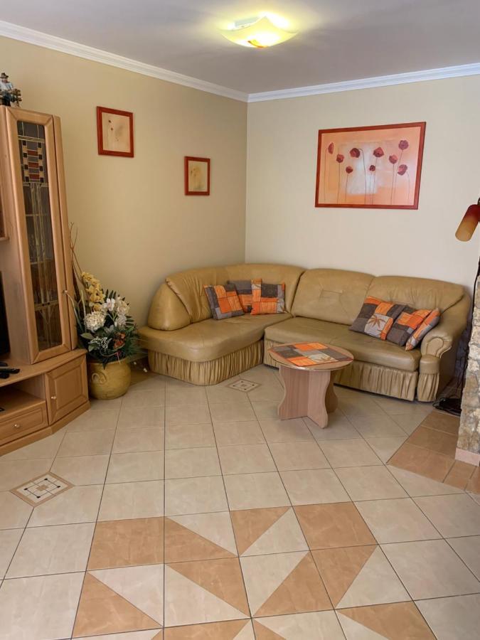 Relax Apartman Hajdúszoboszló Dış mekan fotoğraf