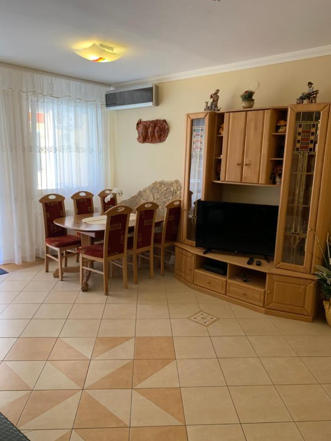 Relax Apartman Hajdúszoboszló Dış mekan fotoğraf