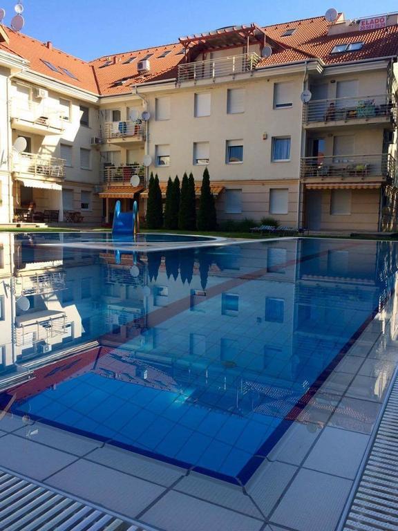 Relax Apartman Hajdúszoboszló Dış mekan fotoğraf